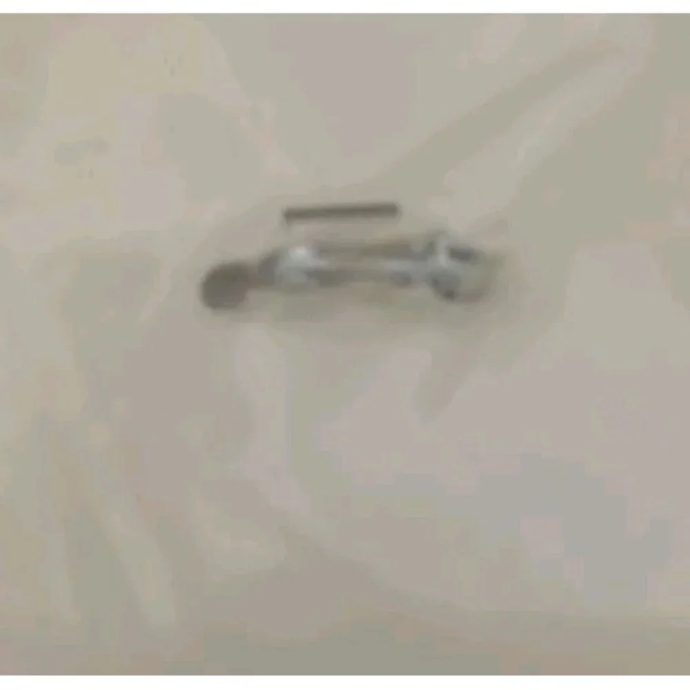 2 Realtor‎ Associate Pins Vintage R Logo Lapel Pin Tie Tack Silver Blue Unused
